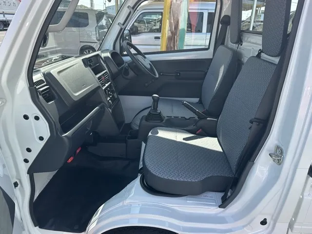 キャリートラック(スズキ)クリッパートラックDX MT届出済未使用車 3
