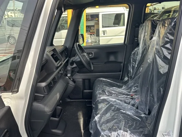 N-BOX(ホンダ)N-BOXカスタム 両側PSD届出済未使用車 3