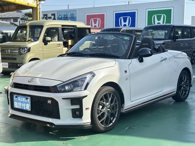 コペン(トヨタ)GRスポーツ MT届出済未使用車 23