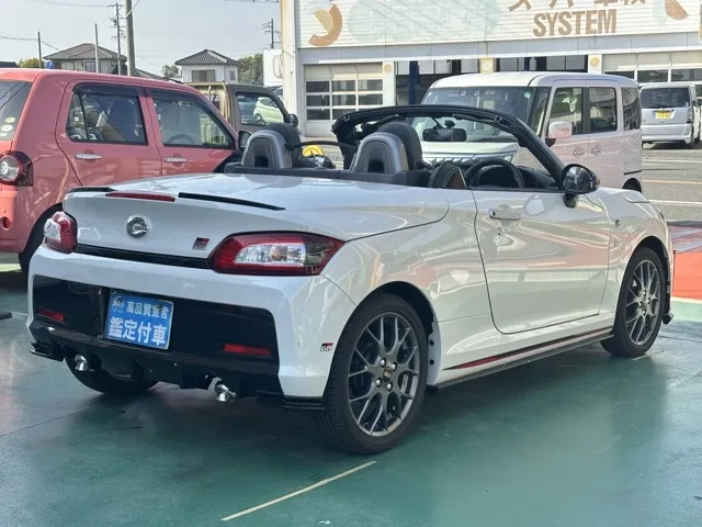 コペン(トヨタ)GRスポーツ MT届出済未使用車 24