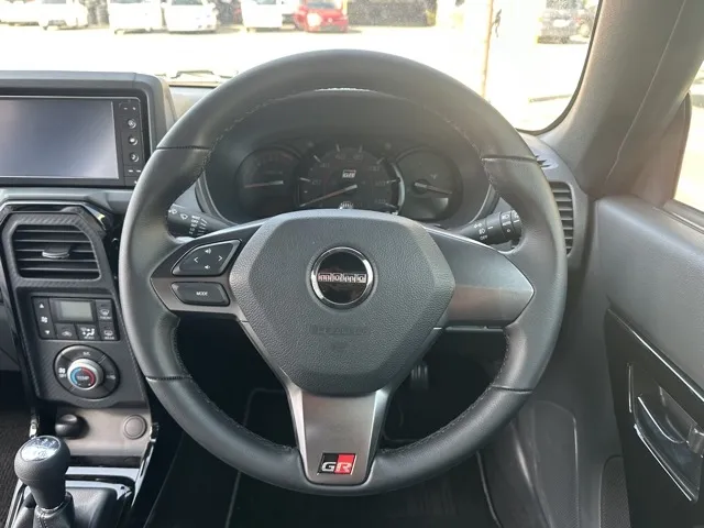 コペン(トヨタ)GRスポーツ MT届出済未使用車 5