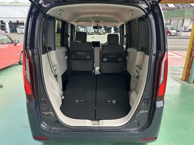 N-BOX(ホンダ)N-BOX コンフォートＰ届出済未使用車 11