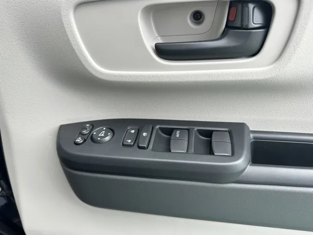 N-BOX(ホンダ)N-BOX コンフォートＰ届出済未使用車 14