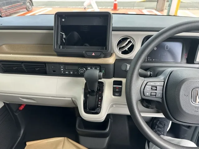 N-BOX(ホンダ)N-BOX コンフォートＰ届出済未使用車 20