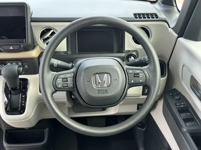 N-BOX(ホンダ)N-BOX コンフォートＰ届出済未使用車 6