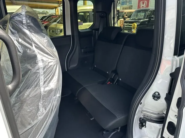 N-BOX(ホンダ)N-BOXカスタム 両側PSD届出済未使用車 4