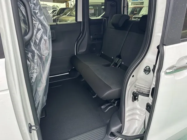 N-BOX(ホンダ)N-BOXカスタム 両側PSD届出済未使用車 4