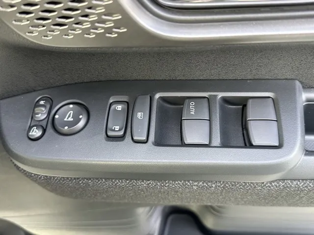 N-BOX(ホンダ)N-BOXカスタム 両側PSD届出済未使用車 14