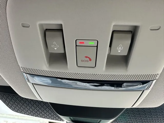 アリア(ニッサン)B6 e-4ORCE登録済未使用車 22
