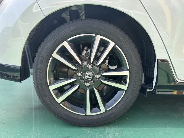フィット(ホンダ)e：HEV RS中古車 12