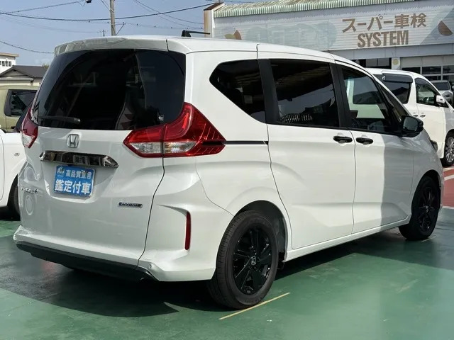 フリード(ホンダ)ハイブリッドG BLACK STYLE中古車 12