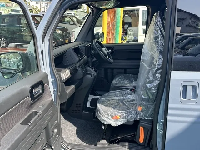 N-VAN(ホンダ)FUNターボ届出済未使用車 3