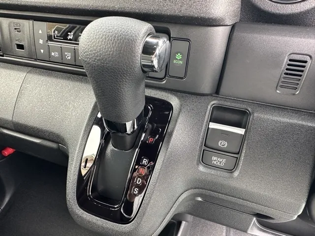 N-BOX(ホンダ)N-BOXカスタムターボ届出済未使用車 18