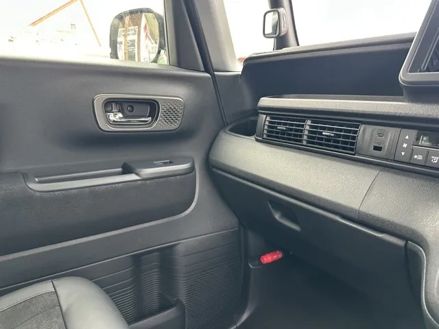 N-BOX(ホンダ)N-BOXカスタムターボ届出済未使用車 19