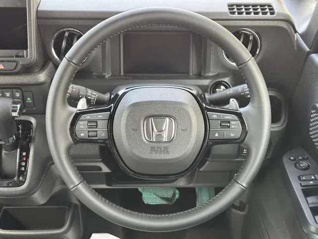 N-BOX(ホンダ)N-BOXカスタムターボ届出済未使用車 6