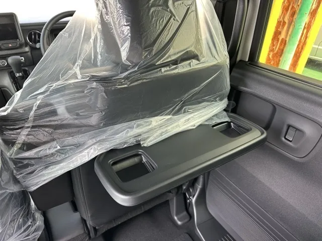 N-BOX(ホンダ)N-BOXカスタムターボ届出済未使用車 8