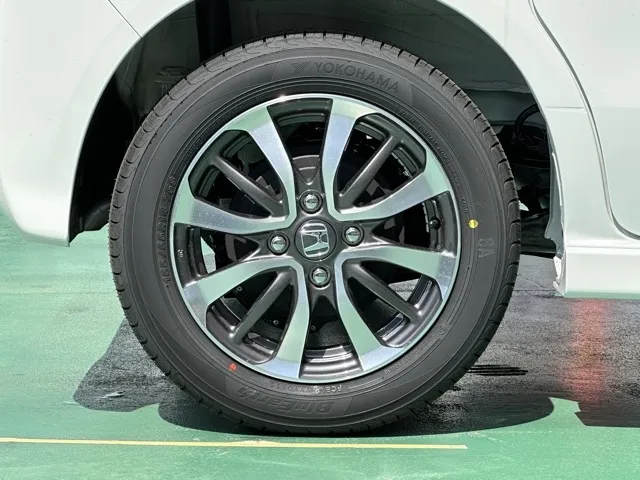 N-BOX(ホンダ)N-BOXカスタム届出済未使用車 12