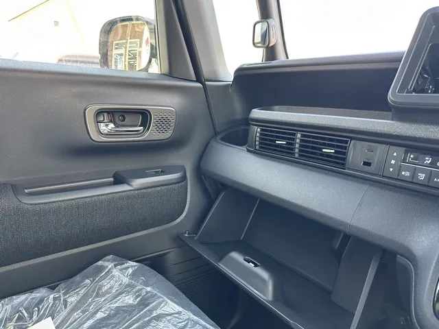 N-BOX(ホンダ)N-BOXカスタム届出済未使用車 18