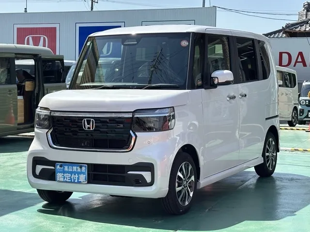 N-BOX(ホンダ)N-BOXカスタム届出済未使用車 1