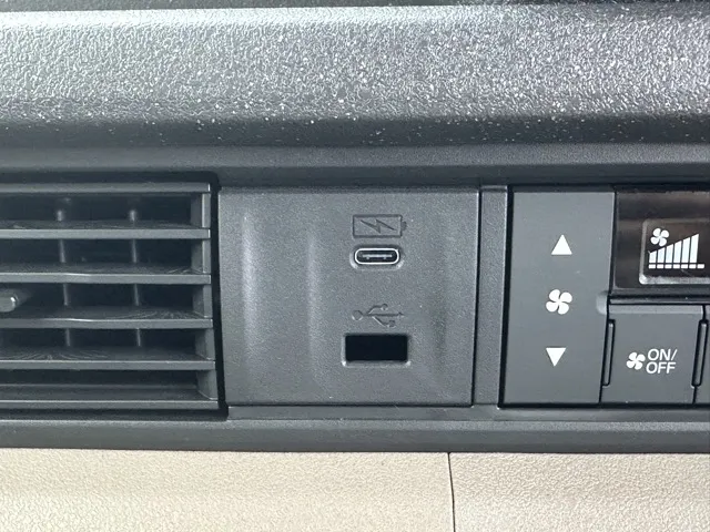 N-BOX(ホンダ)JOY届出済未使用車 16