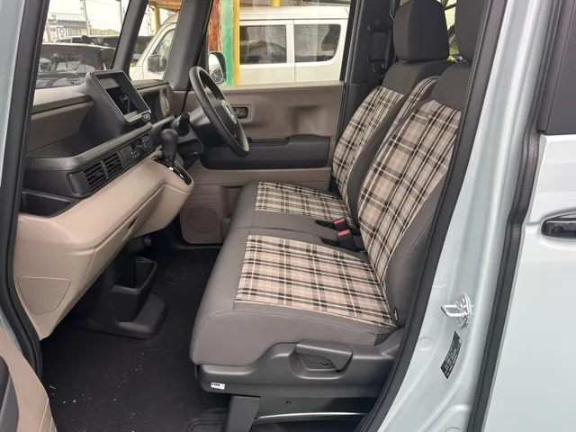 N-BOX(ホンダ)JOY届出済未使用車 3