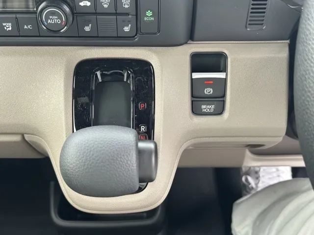 N-BOX(ホンダ)JOY届出済未使用車 18