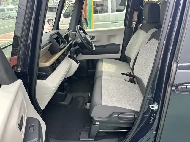 N-BOX(ホンダ)N-BOX届出済未使用車 3
