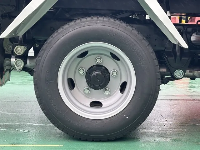 キャンター(三菱)高床キョウカダンプ ３ｔ登録済未使用車 16