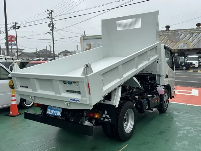 キャンター(三菱)高床キョウカダンプ ３ｔ登録済未使用車 3