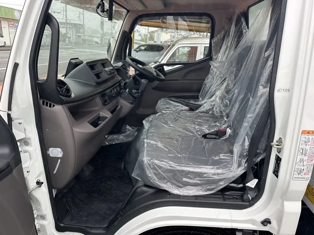 キャンター(三菱)高床キョウカダンプ ３ｔ登録済未使用車 6