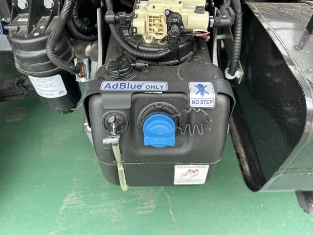キャンター(三菱)全低床キョウカダンプ ３ｔ登録済未使用車 11