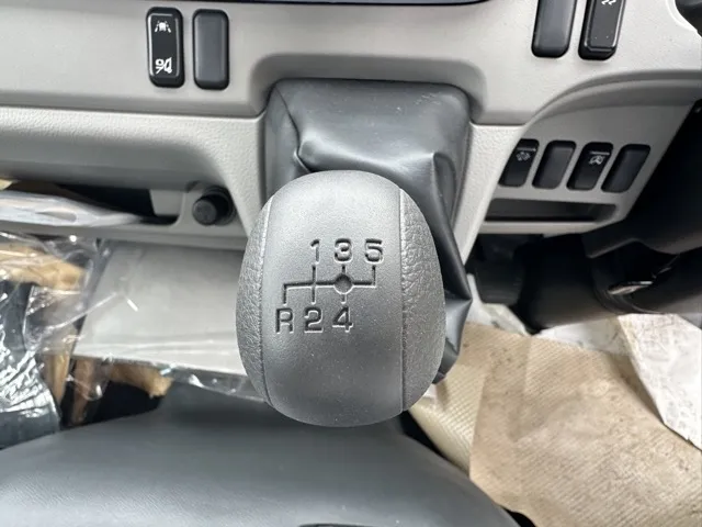 キャンター(三菱)全低床キョウカダンプ ３ｔ登録済未使用車 25