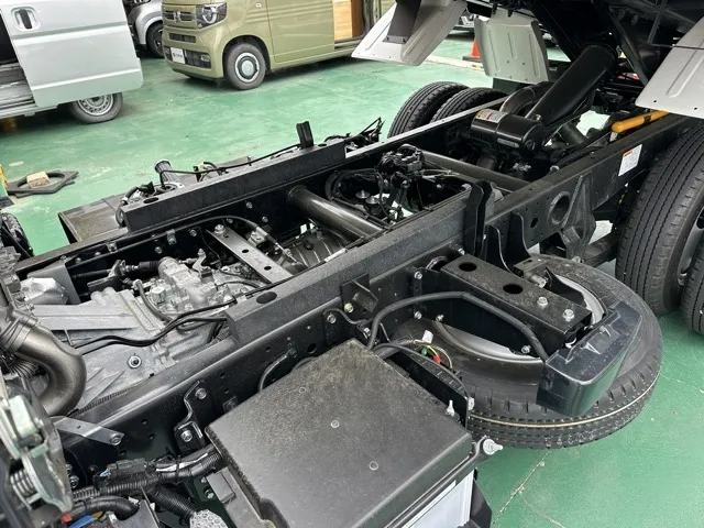 キャンター(三菱)全低床キョウカダンプ ３ｔ登録済未使用車 5