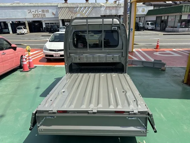 キャリートラック(スズキ)スーパーキャリイXリミテッド AT届出済未使用車 17