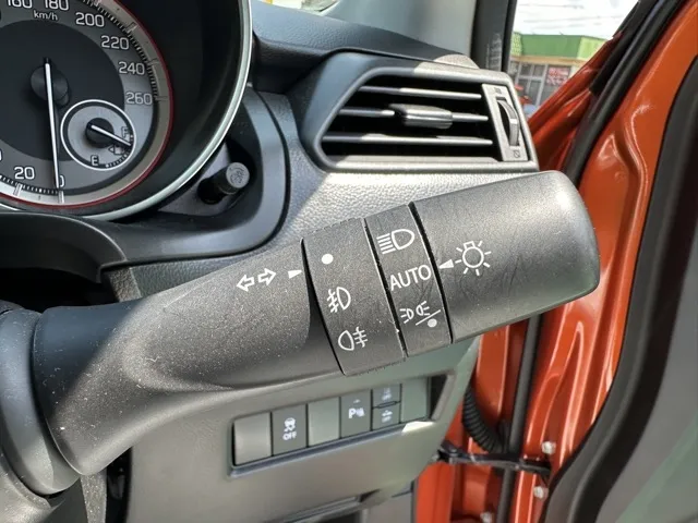 スイフト(スズキ)ベースグレード　セーフティサポート MT中古車 17