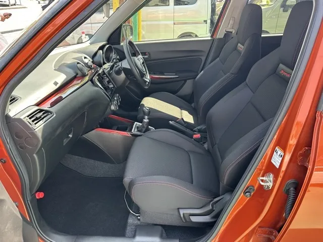 スイフト(スズキ)ベースグレード　セーフティサポート MT中古車 3