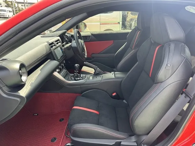 GR86(トヨタ)RZ 6MT中古車 3