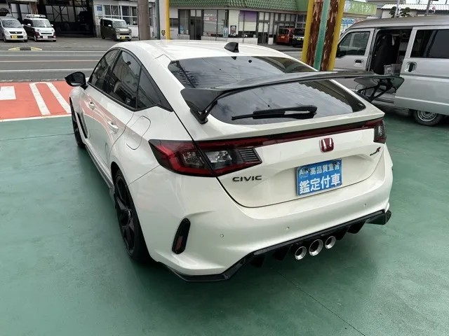 シビック(ホンダ)タイプR登録済未使用車 2