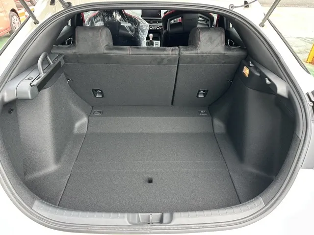 シビック(ホンダ)タイプR登録済未使用車 8