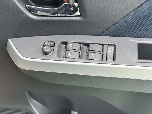 トール(ダイハツ)G パノラマUGP登録済未使用車 12
