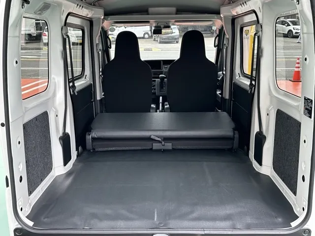 ハイゼット(ダイハツ)デラックス AT届出済未使用車 9