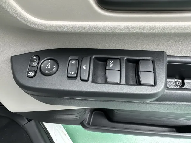 N-BOX(ホンダ)N-BOX コンフォートＰ届出済未使用車 14