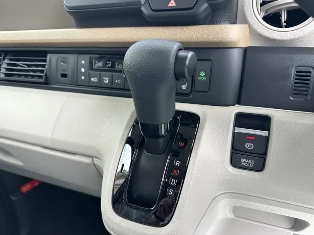 N-BOX(ホンダ)N-BOX コンフォートＰ届出済未使用車 20