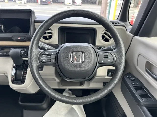 N-BOX(ホンダ)N-BOX コンフォートＰ届出済未使用車 6