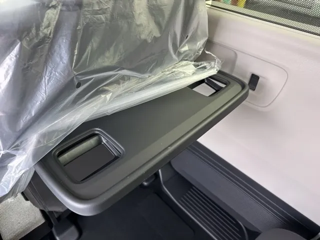 N-BOX(ホンダ)N-BOX コンフォートＰ届出済未使用車 8