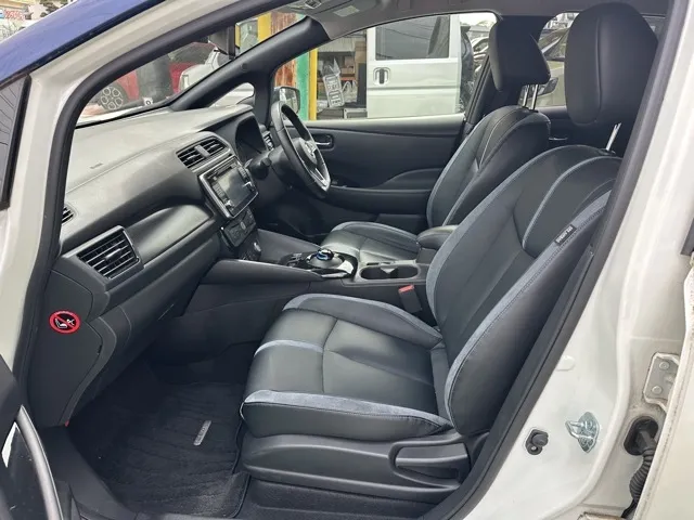 リーフ(ニッサン)G中古車 3