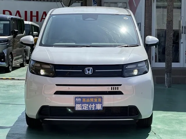 フリード(ホンダ)e：HEV エアー EX ７人乗登録済未使用車 27