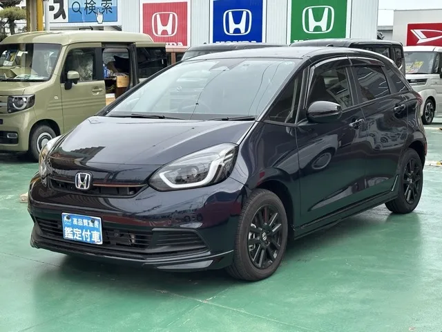 フィット(ホンダ)e：HEV ホーム ブラックスタイル中古車 1