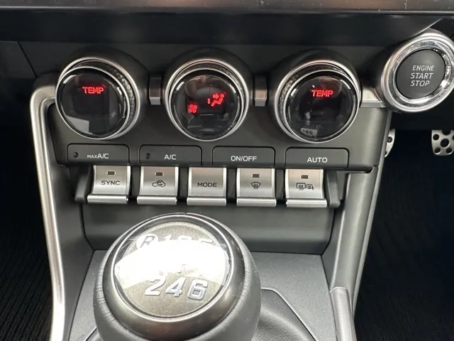 BRZ(スバル)S 6MT中古車 14