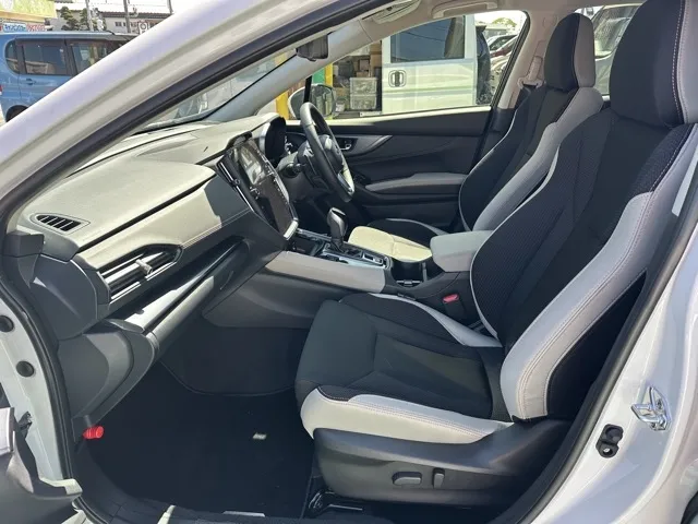 レヴォーグ(スバル)リミテッド EX中古車 3